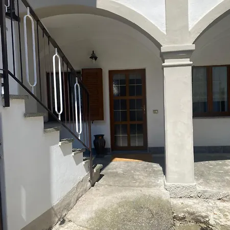 Lacasadeitati Feriehus Lecco